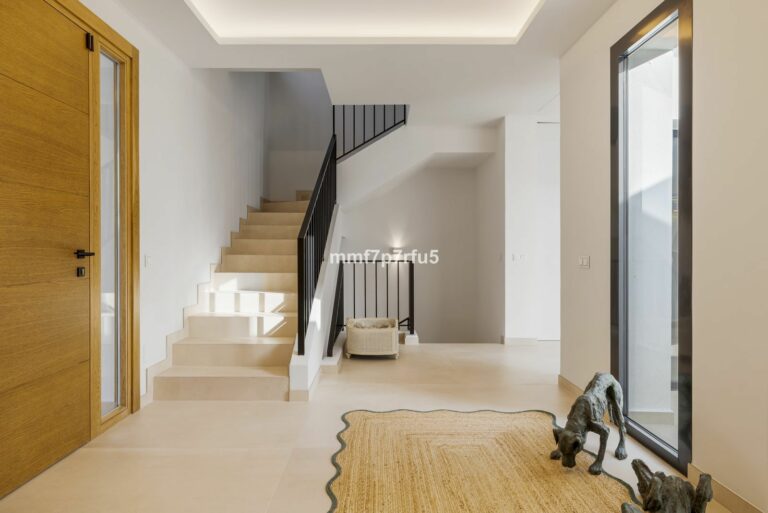 8108e9671f8ff5d3699f0d69970ba7ad - 13