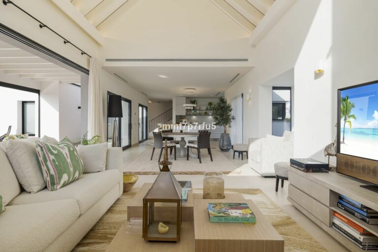 8108e9671f8ff5d3699f0d69970ba7ad - 2