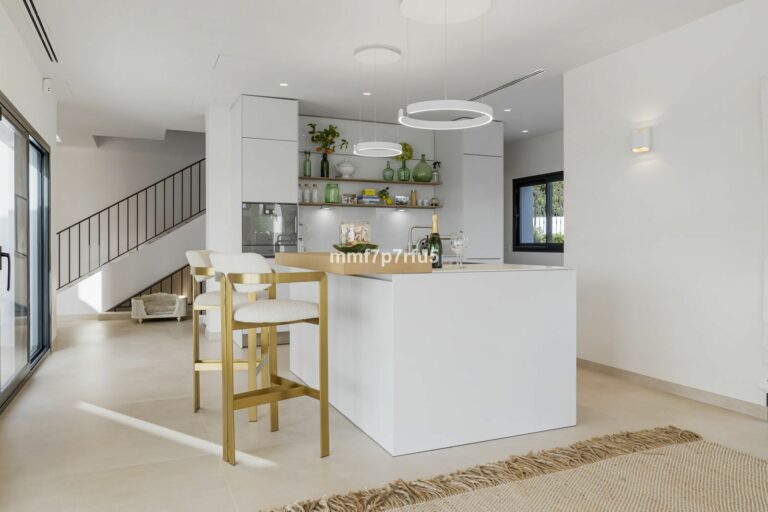 8108e9671f8ff5d3699f0d69970ba7ad - 3