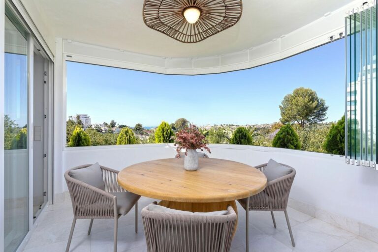 81701d66b355b53e3c8d7e464c93ac2e - 5