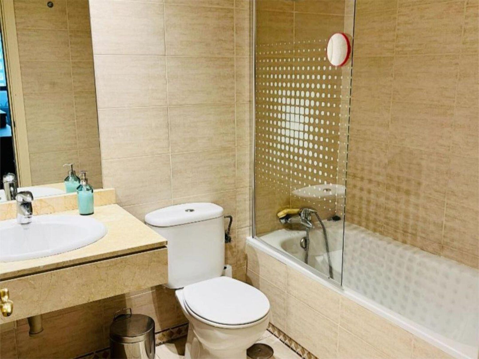 81b457ab061a231d6bf52e6bd8f6cfe6 - 10