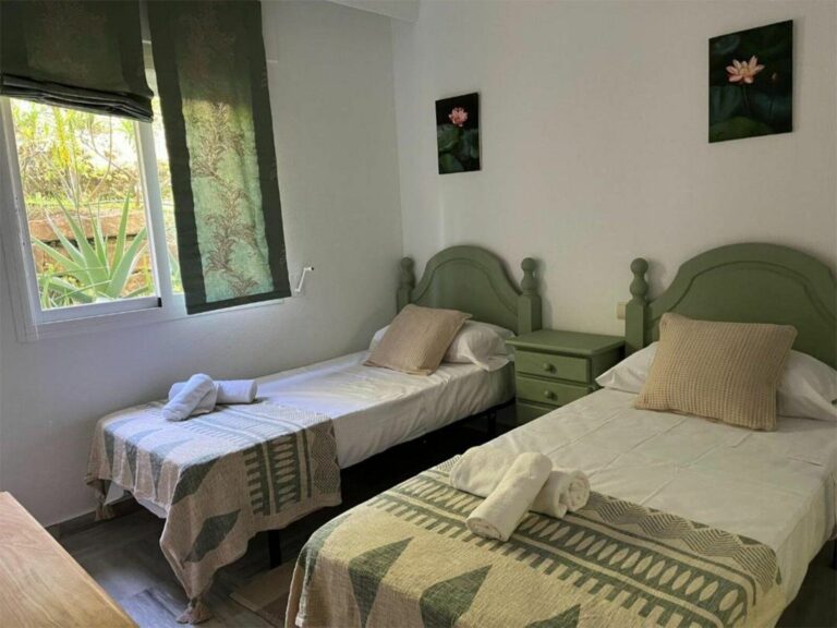 81b457ab061a231d6bf52e6bd8f6cfe6 - 11