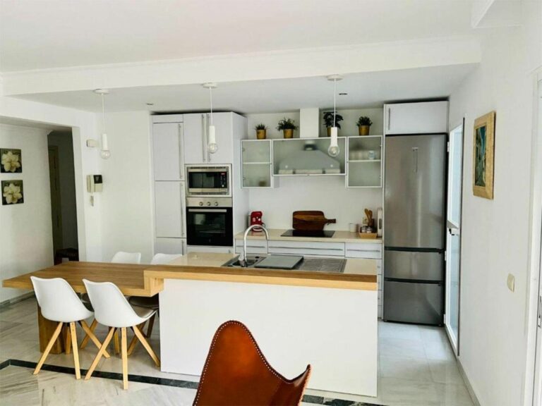 81b457ab061a231d6bf52e6bd8f6cfe6 - 2