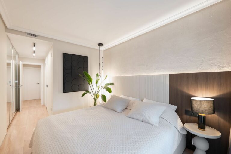 81d826a6377c6477e9d2a9be93f0773c - 12