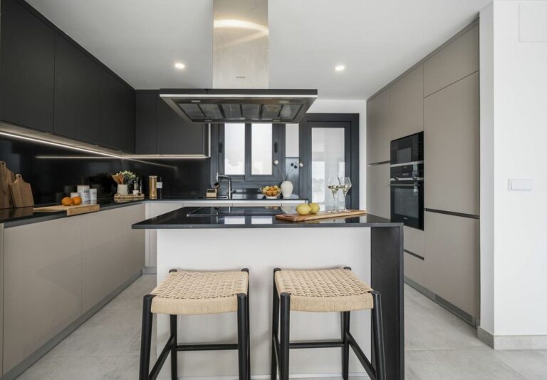 8263914068d713c035a08b8b3cbb25d1 - 14