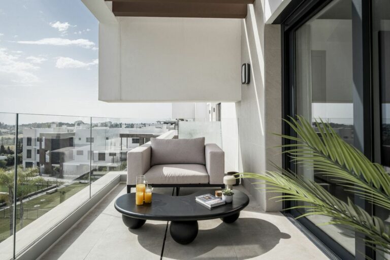 8263914068d713c035a08b8b3cbb25d1 - 7