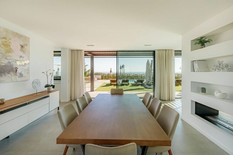 82b1f28a542e337fcb64c9975c453b79 - 15