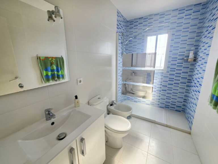 82f0081b785359266fdb77e8f0f0de2b - 13