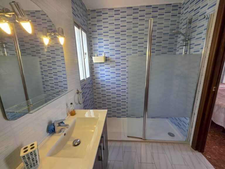 82f0081b785359266fdb77e8f0f0de2b - 15