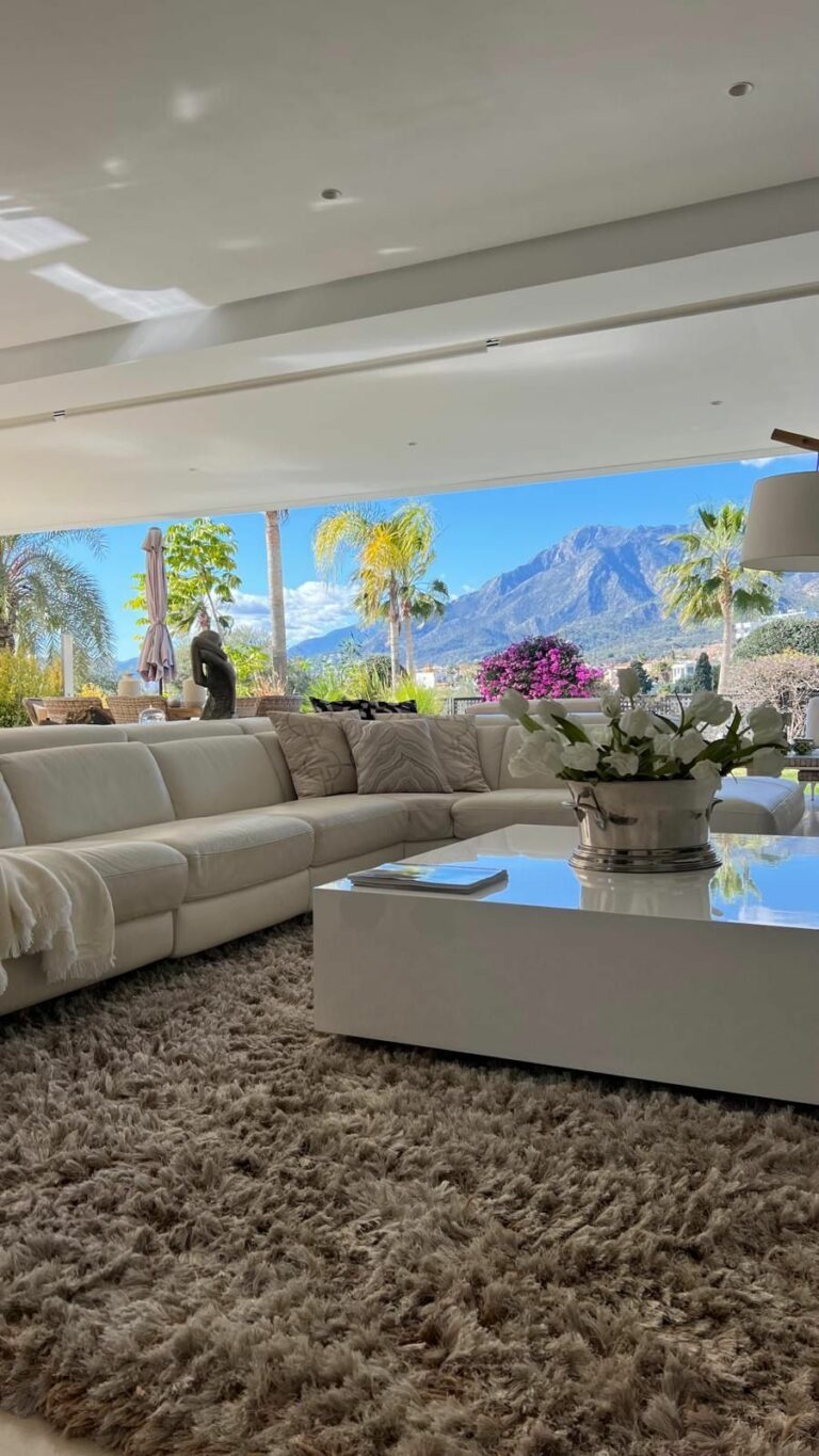 83599c752b463baf8cf04e2dac7145ae - 11