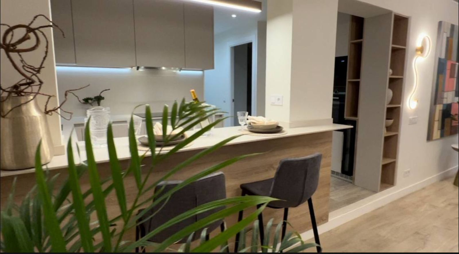 8427808e14d7695cbb0d483a6ccef58e - 13