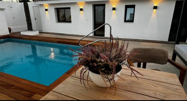 8427808e14d7695cbb0d483a6ccef58e - 7