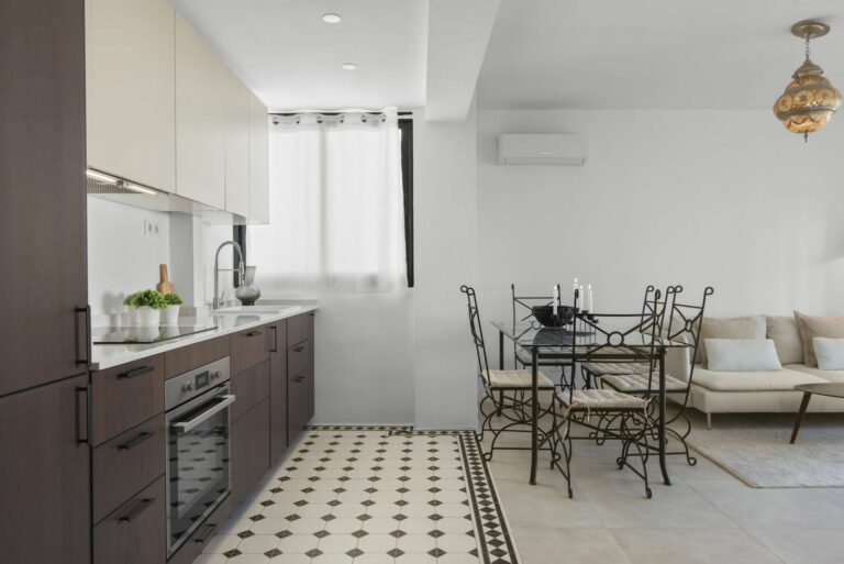 8452e0454d1618a94bafb8567999c7be - 11