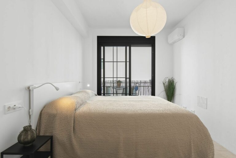 8452e0454d1618a94bafb8567999c7be - 14