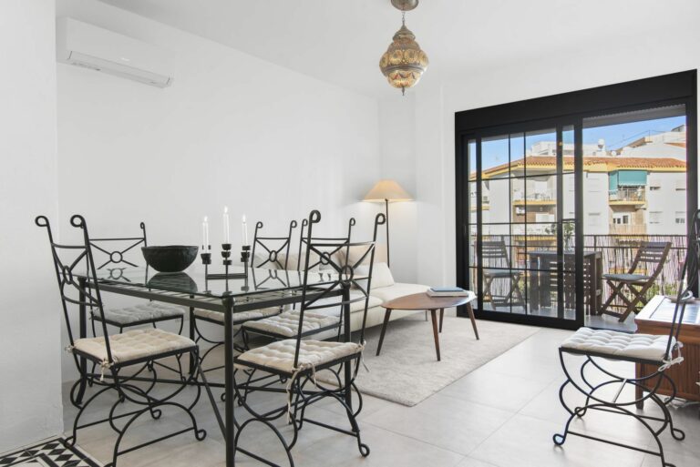 8452e0454d1618a94bafb8567999c7be - 2