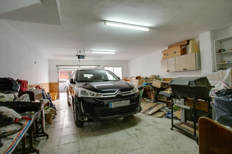 8563434e09d6239af25d7e694734309a - 13