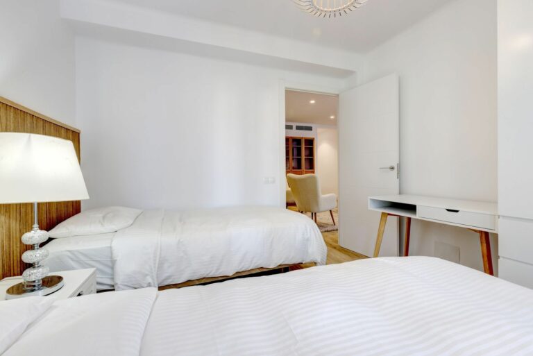 86cadffca5b2938b8f9d46c3fc44bda6 - 16