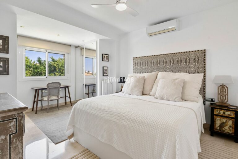 8889748033a7ed35a9adafcfec046450 - 12