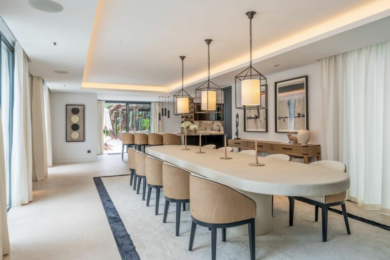 895221a3947384f6bbe7e9456ebf900f - 13