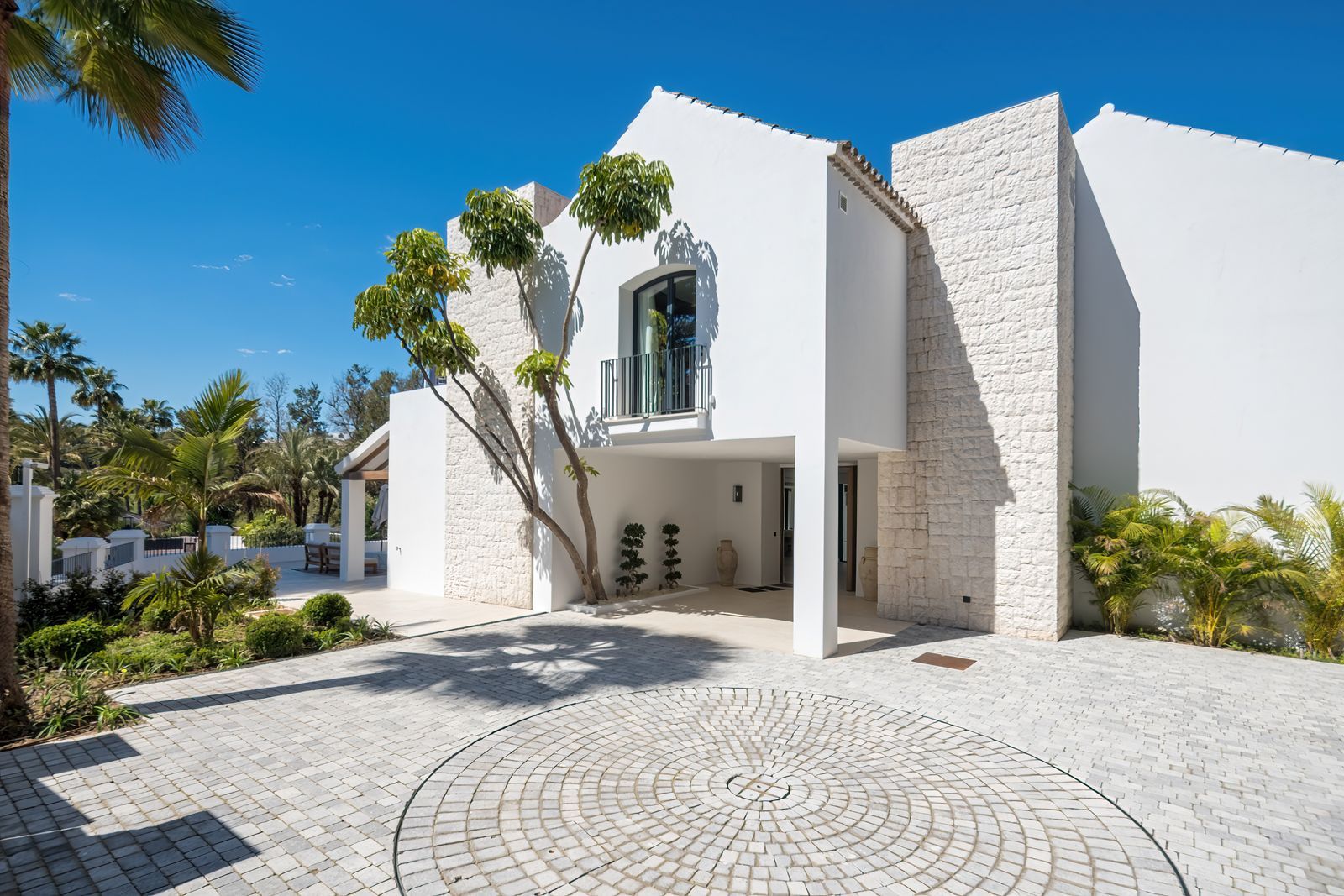 895221a3947384f6bbe7e9456ebf900f - 4