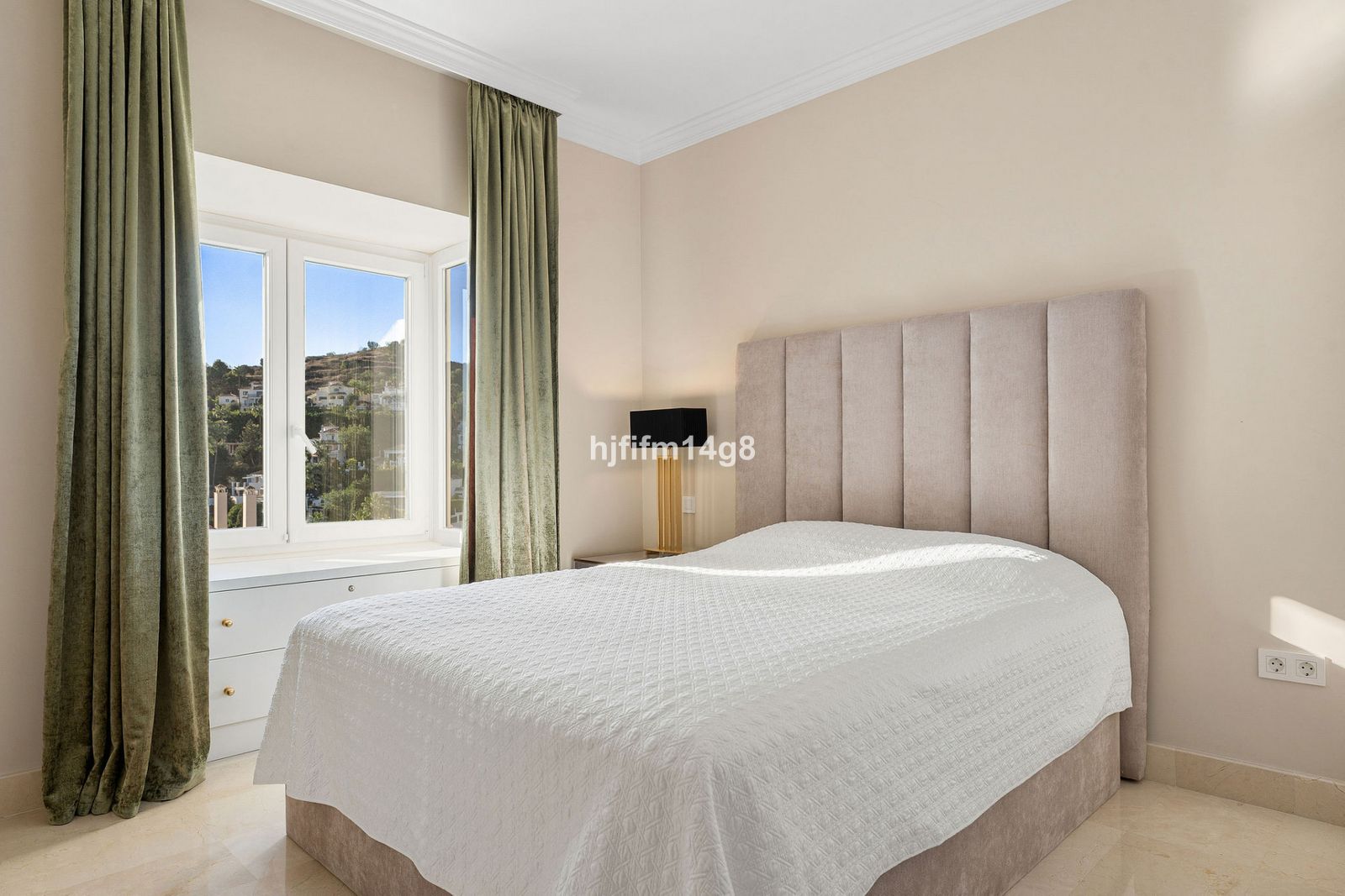 8a18f0e34b9342bc908865137b191208 - 11