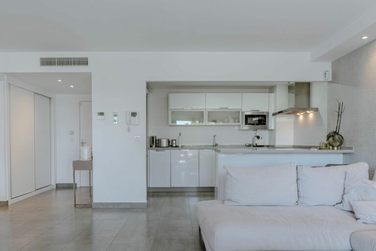 8acd45a49b0d8257913eb0ef532e22af - 13