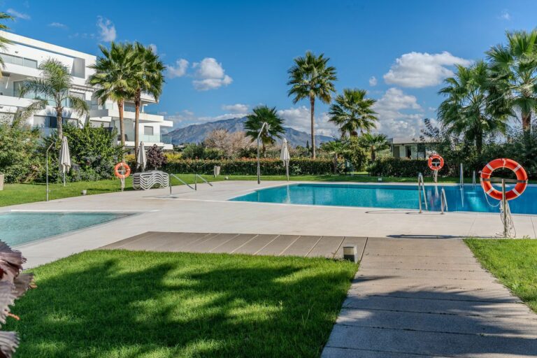 8acd45a49b0d8257913eb0ef532e22af - 6