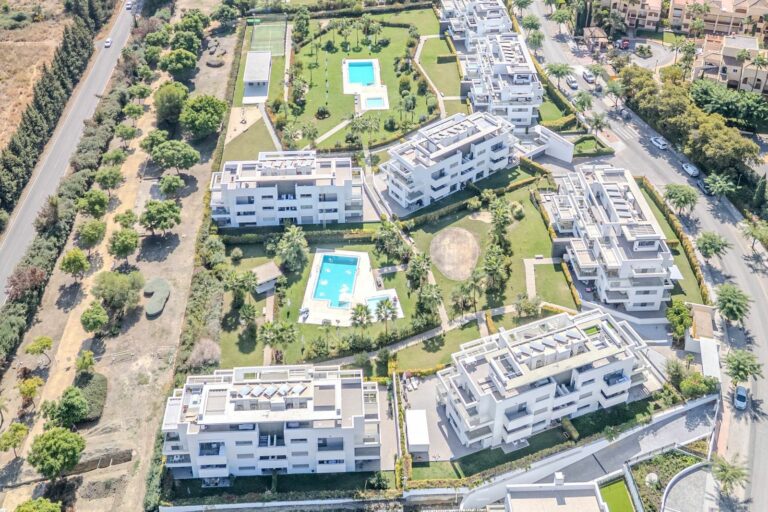 8acd45a49b0d8257913eb0ef532e22af - 7