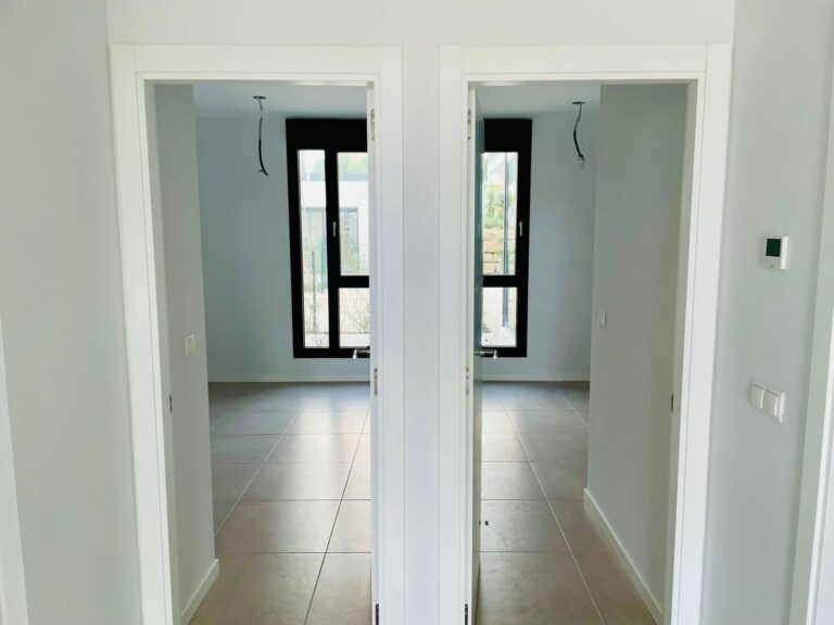 8b3ba7f43f0dabcb46a492bae1d3877d - 16