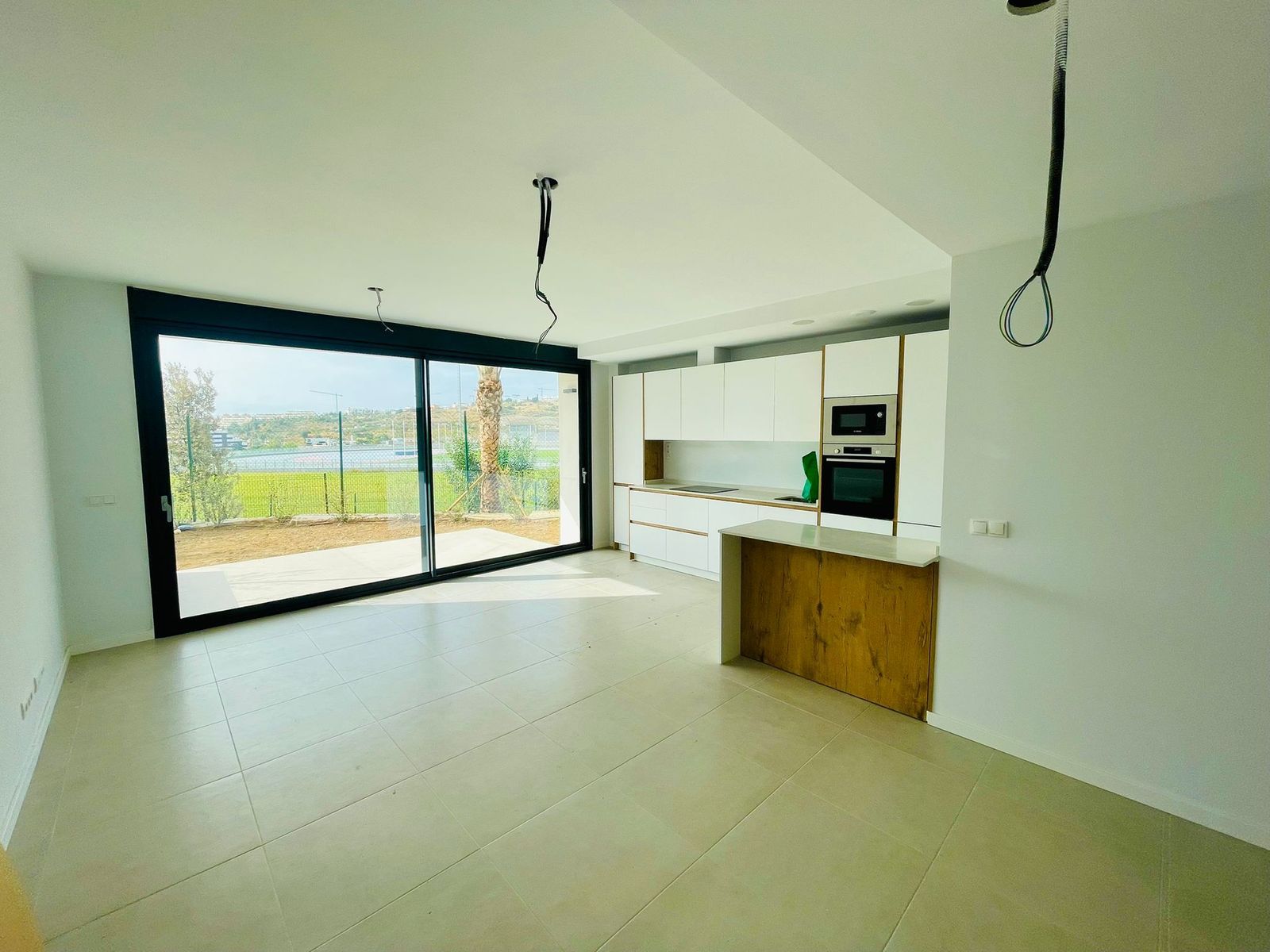 8b3ba7f43f0dabcb46a492bae1d3877d - 7