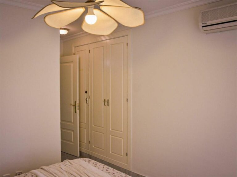 8b634788a5cb432e2a7d09e2accdf920 - 6