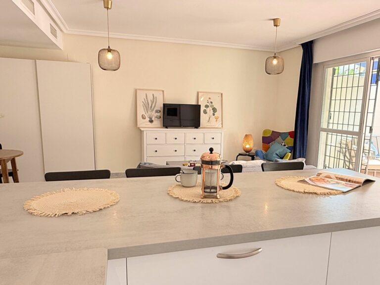 8bfc82ee092e015b57aa5d5f80b738aa - 10