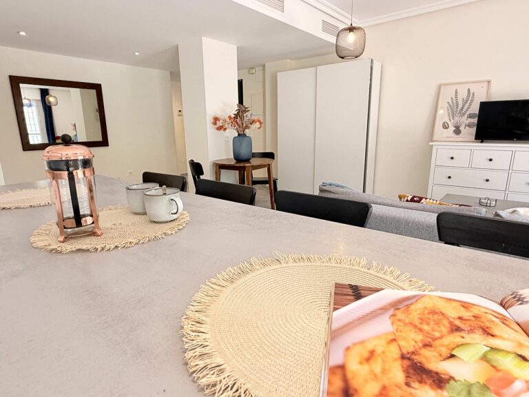 8bfc82ee092e015b57aa5d5f80b738aa - 15