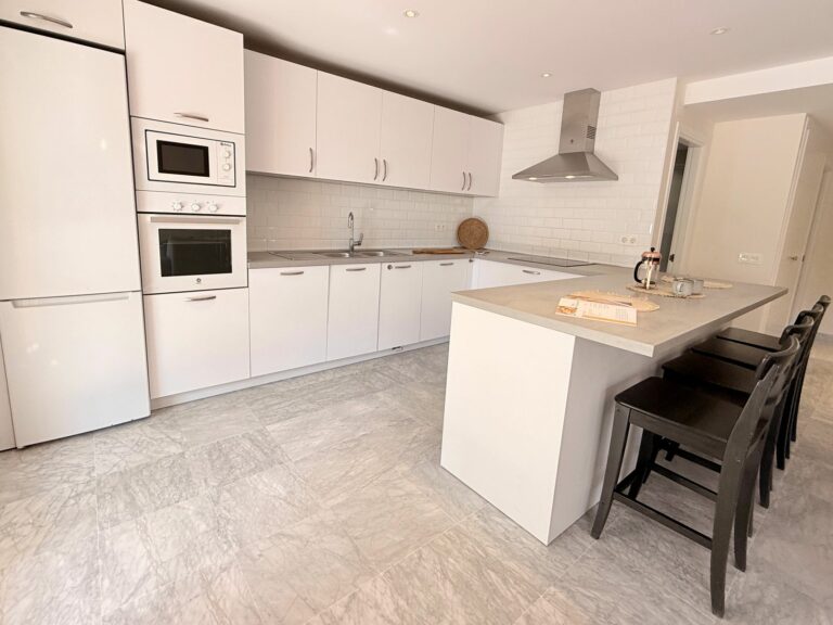 8bfc82ee092e015b57aa5d5f80b738aa - 16