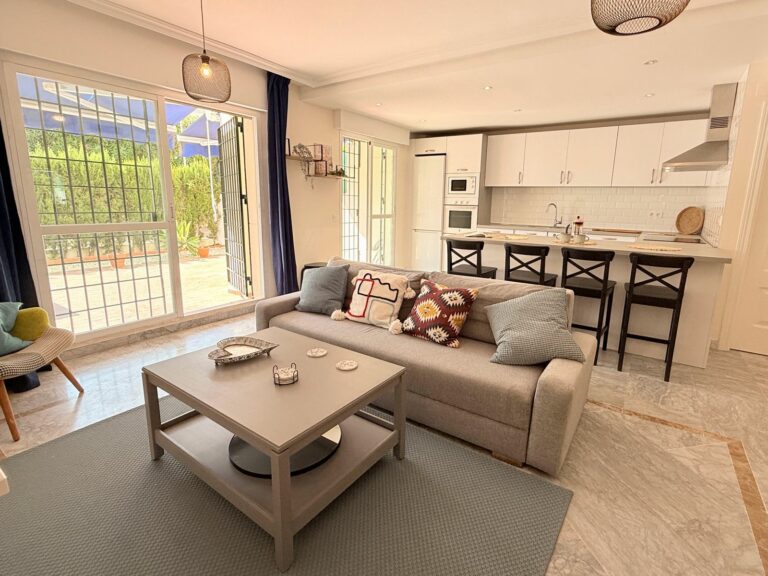 8bfc82ee092e015b57aa5d5f80b738aa - 2