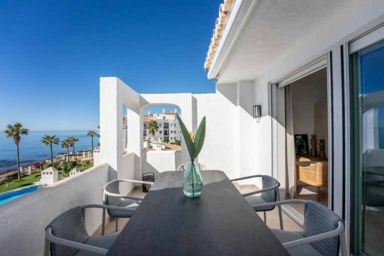 8c0ff1b00700b896f2bd573d06ad8e13 - 11