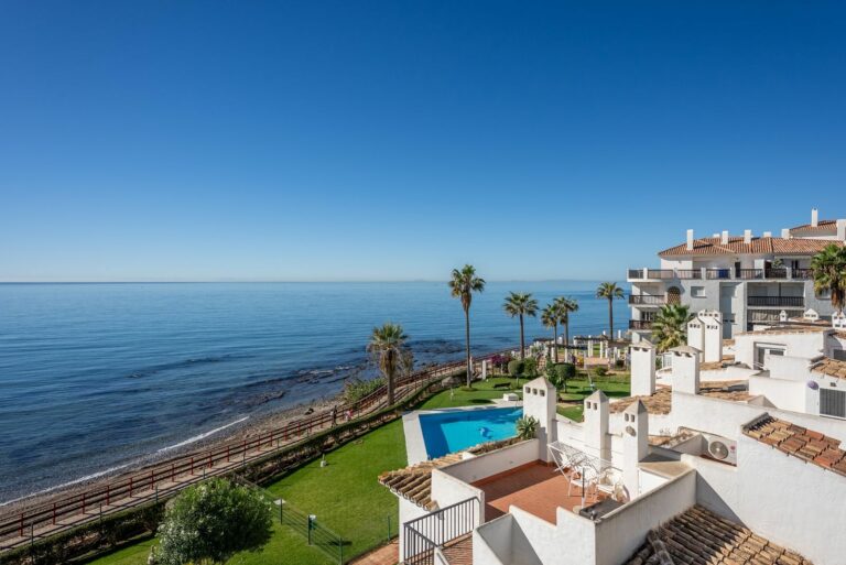 8c0ff1b00700b896f2bd573d06ad8e13 - 15