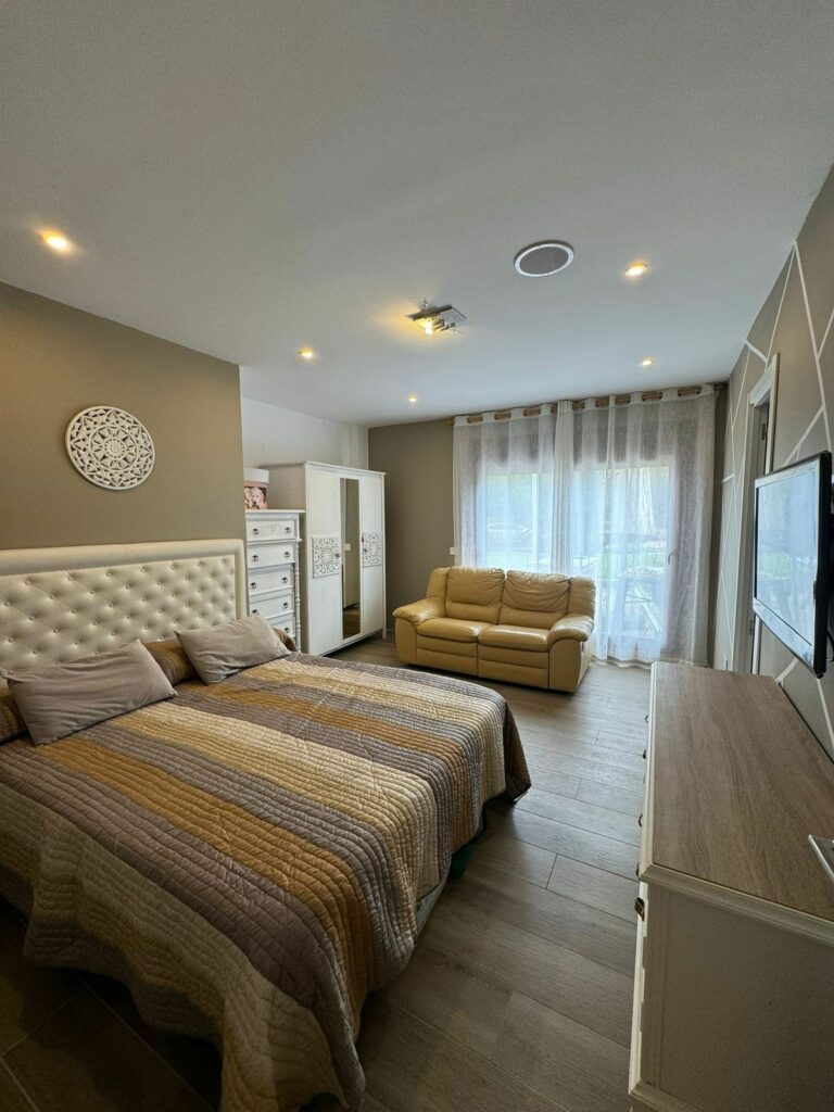 8c9701939f3b9c2b042eab23120055b7 - 8