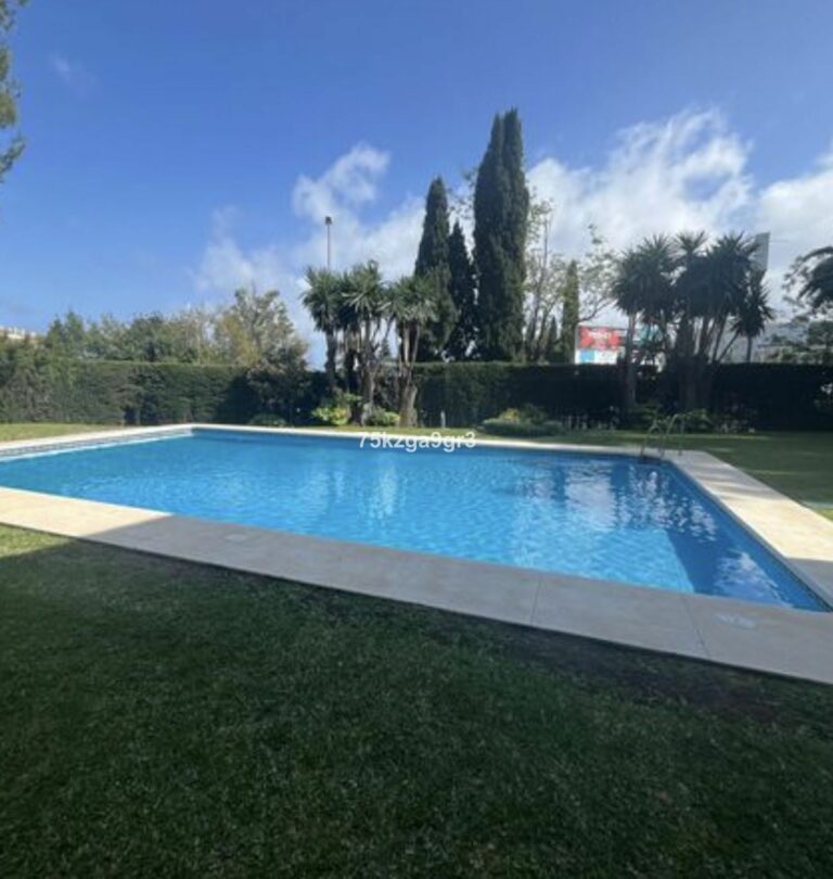 8e23e5eab4ff993287f54cad55417f93 - 1