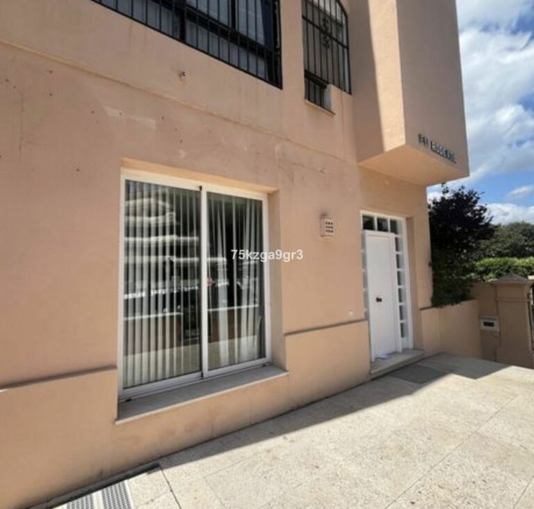 8e23e5eab4ff993287f54cad55417f93 - 4