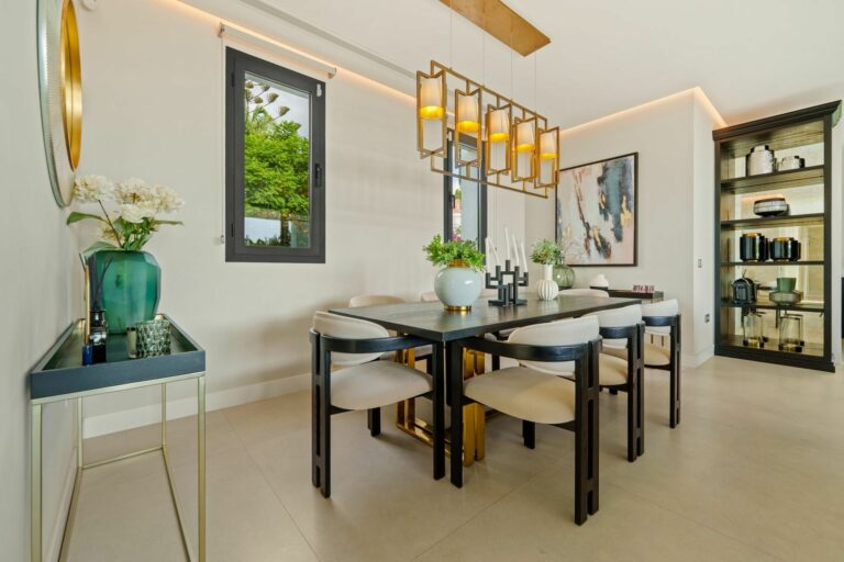 8edd91519d6b37730e69d3ea6928b275 - 7