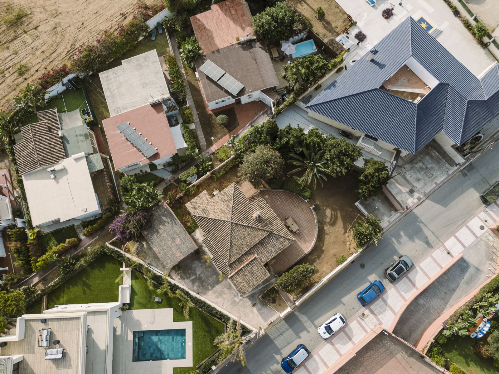 8f56994374d921adddd5d51b18302c36 - 14