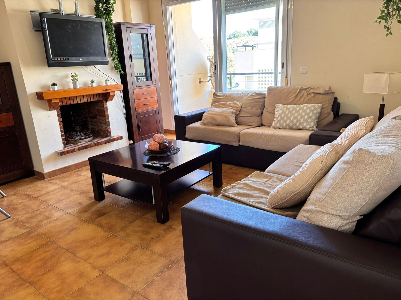 917768538649f8a1b00d94c526e7829a - 2