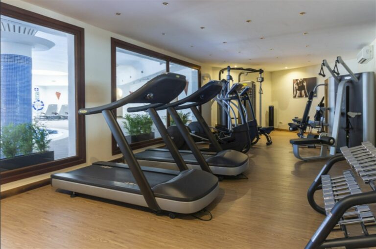 921277253436a468eb47305aaf70ae1c - 8