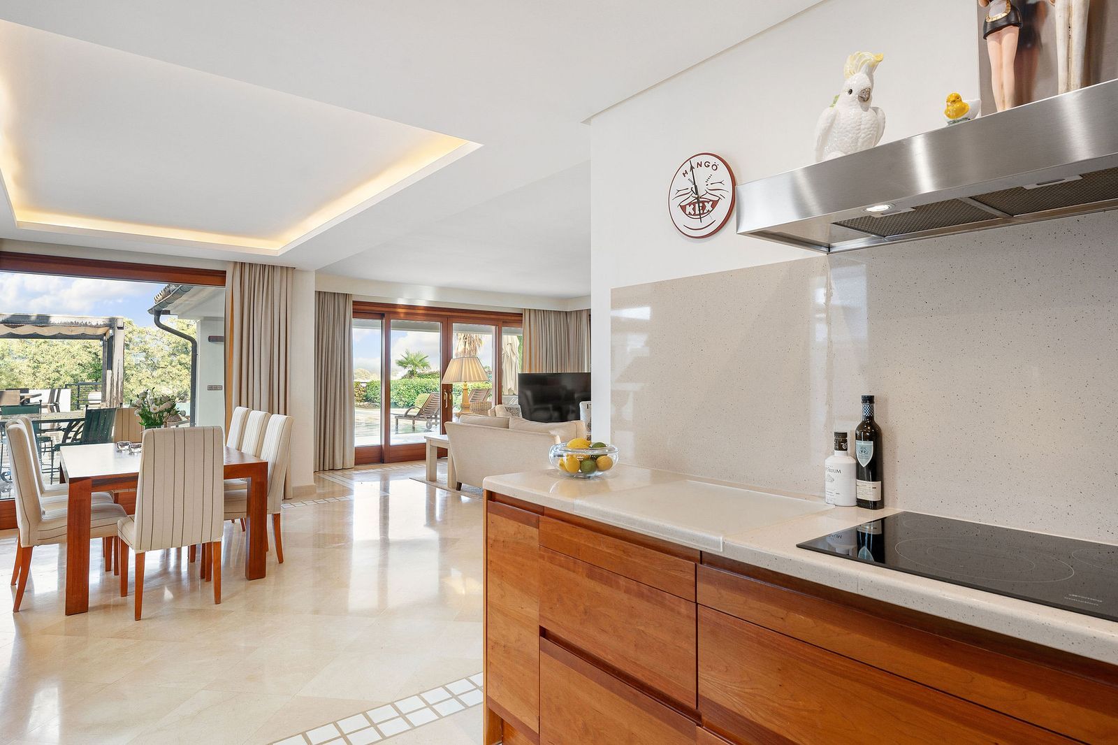 93e14bf2acbc2973e4132a06ce0f0813 - 12