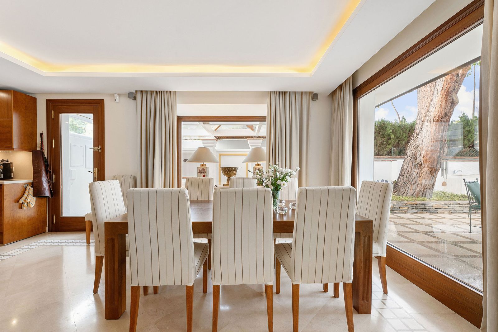 93e14bf2acbc2973e4132a06ce0f0813 - 15