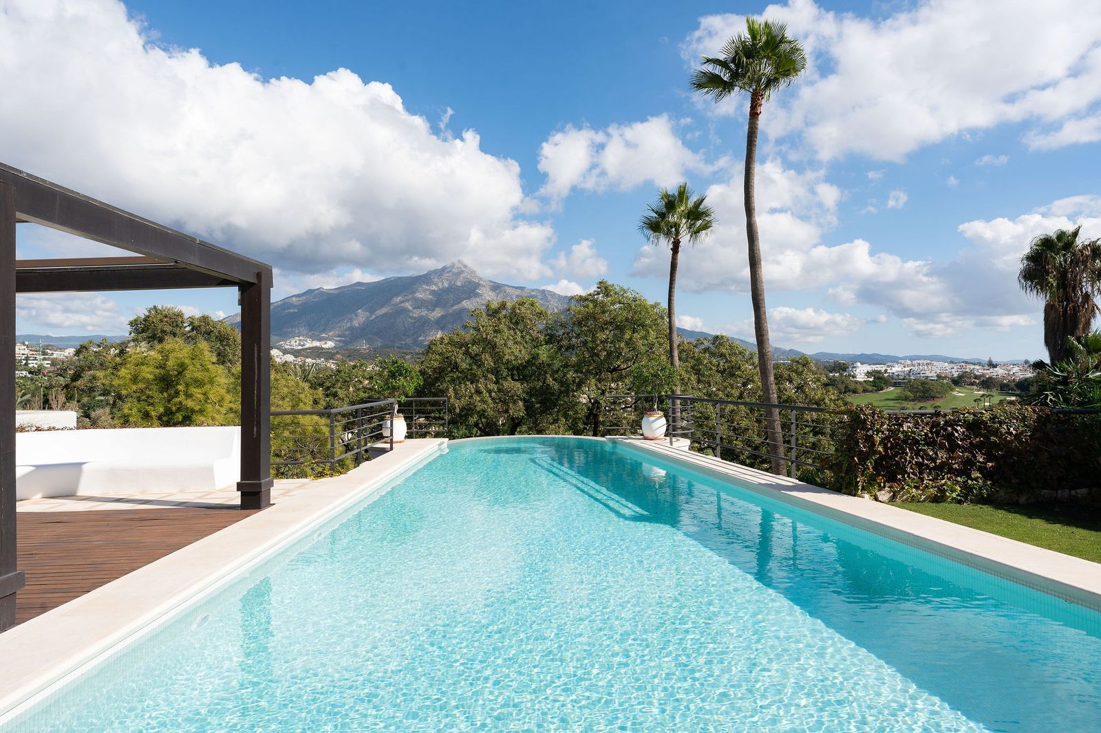 93e14bf2acbc2973e4132a06ce0f0813 - 3