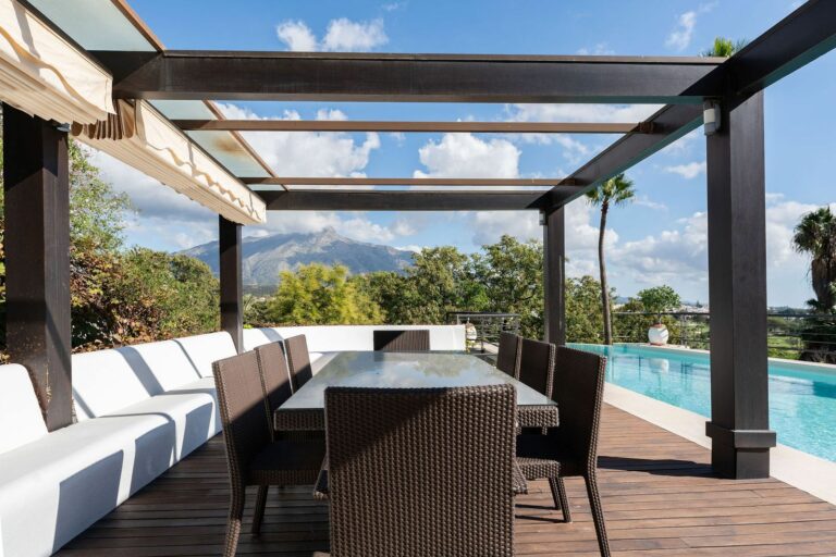 93e14bf2acbc2973e4132a06ce0f0813 - 5