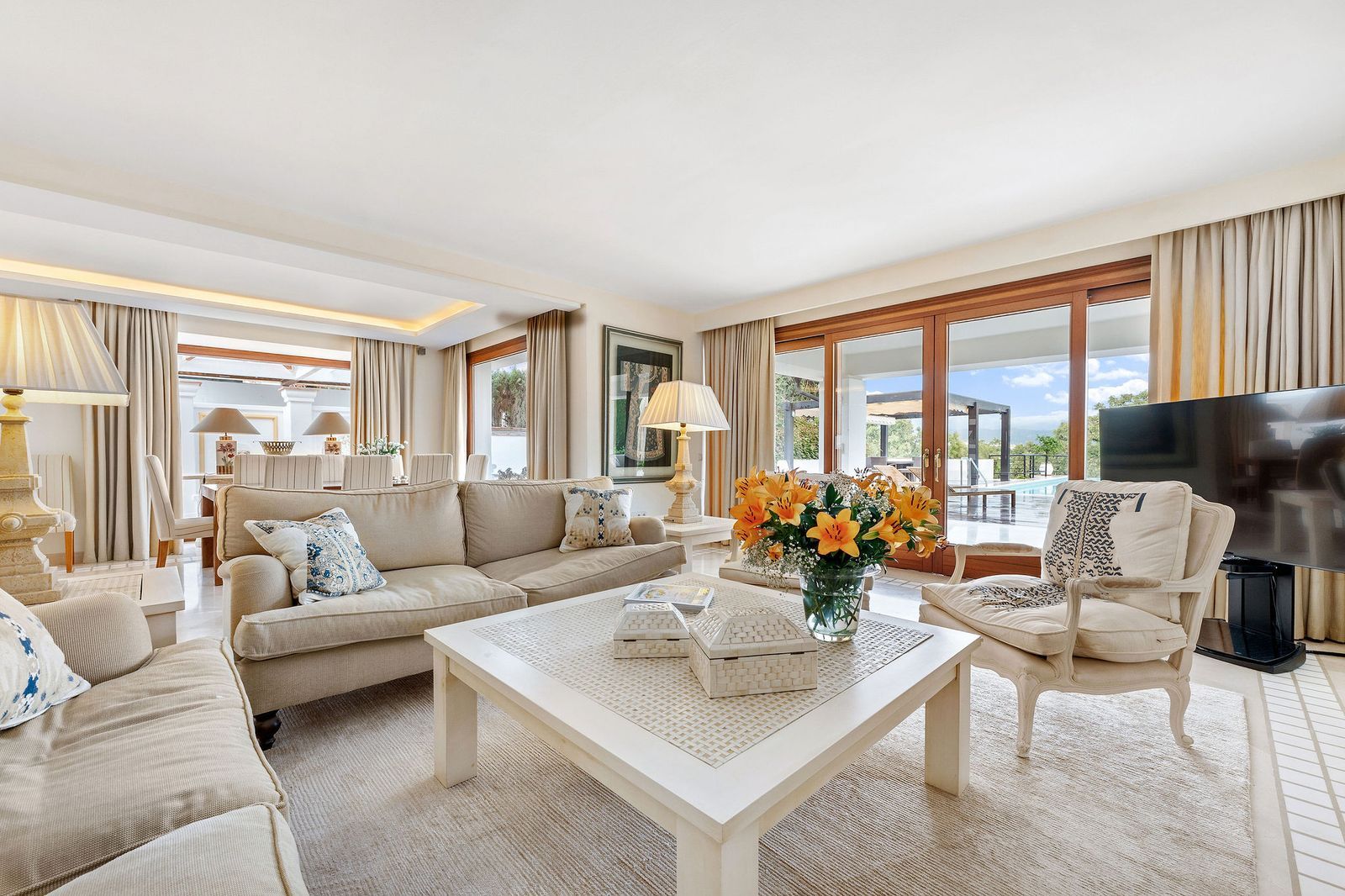 93e14bf2acbc2973e4132a06ce0f0813 - 9