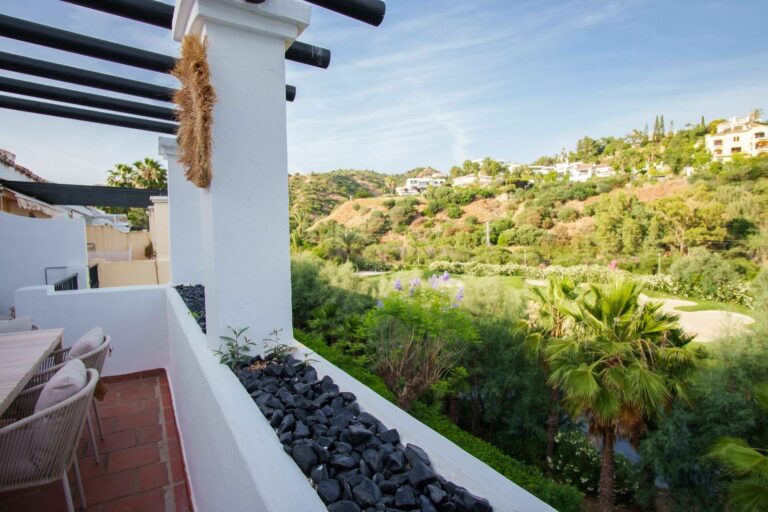 95365e5d972ec3e92b4bc60af8852602 - 14